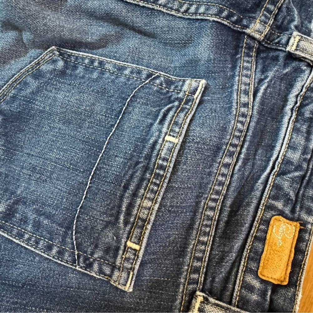 PAIGE Laurel Canyon Jeans - Picture 5 of 6